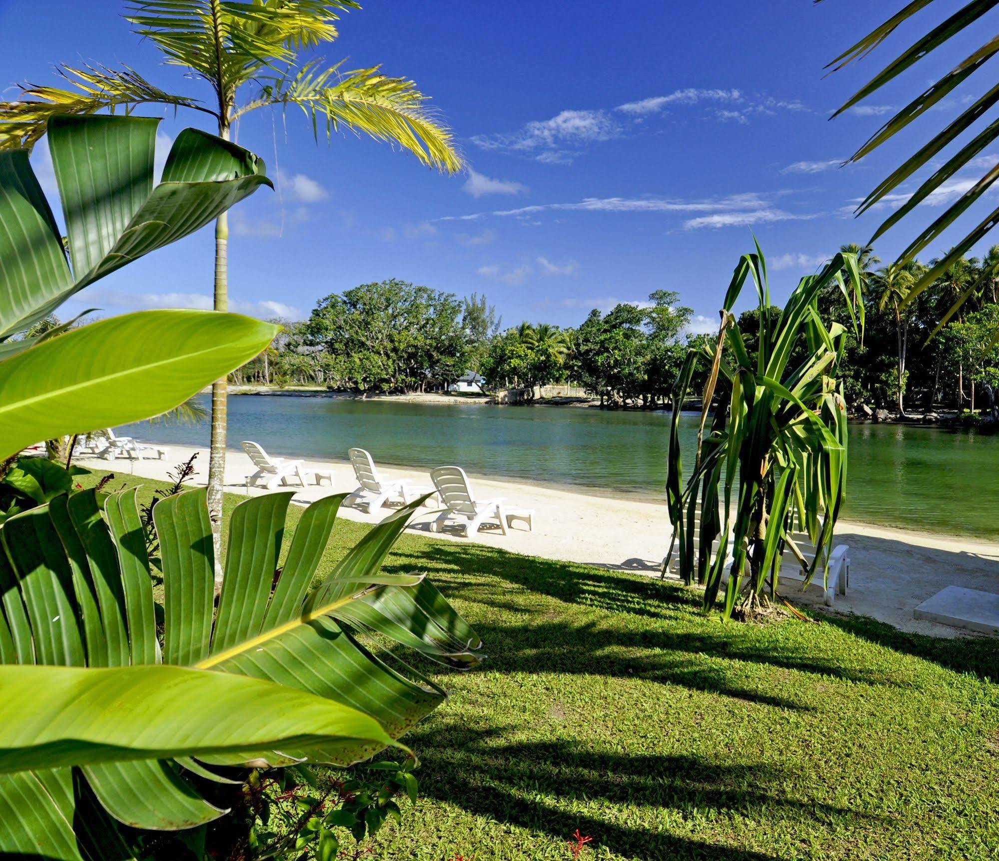 Tropicana Lagoon Apartments ポートビラ エクステリア 写真